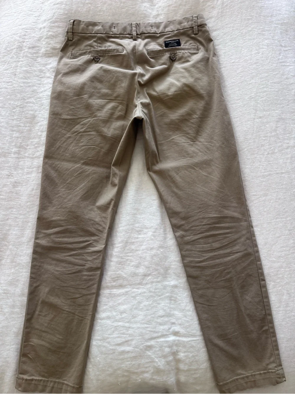 Banana Republic Men’s Chino Pants in Khaki